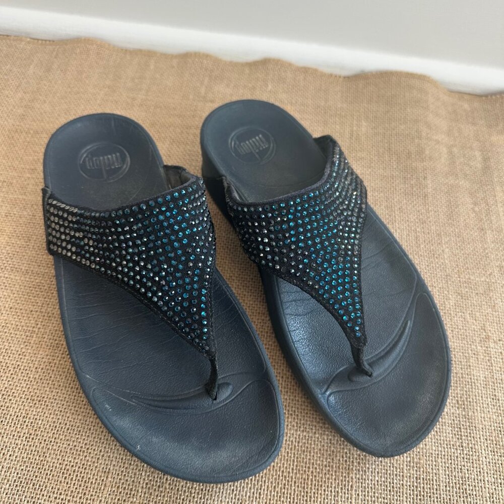 Fitflop navy jeweled studded sandals, Size 6